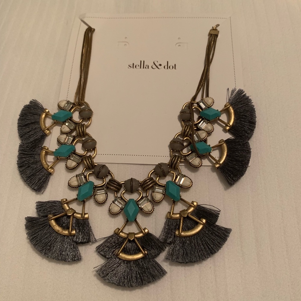 Stella and Dot Lotus Tassel Necklace